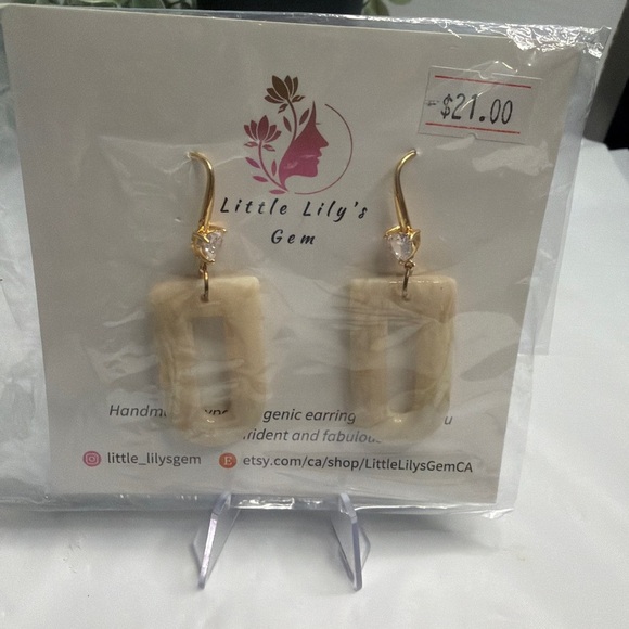 Handmade polymer clay Earrings - Picture 8 of 8